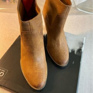 - Dolce vita Women Leather Shoes Size 7 Brand New with box